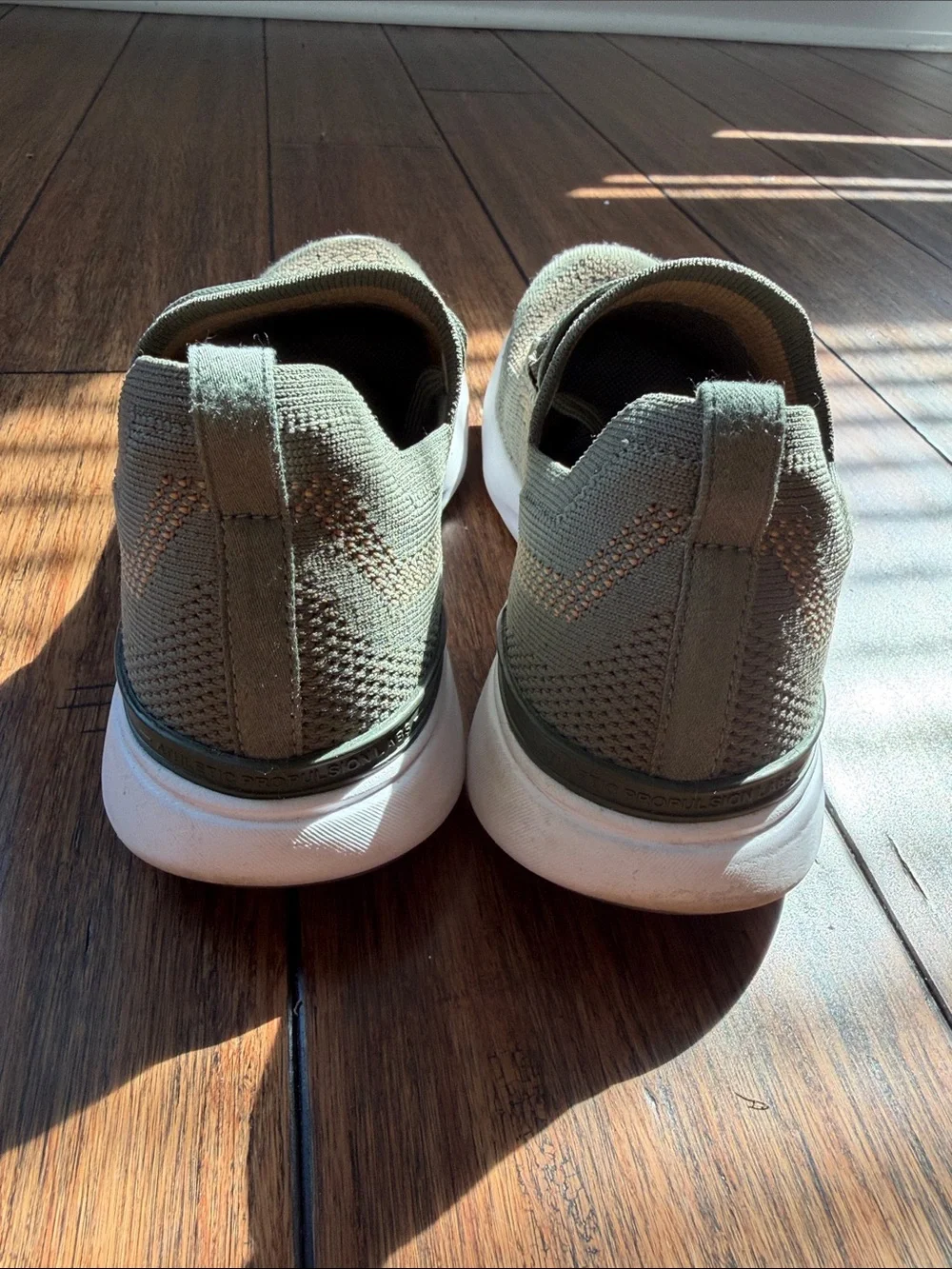 APL Olive Green Knit Low-Top Sneaker Sz 8